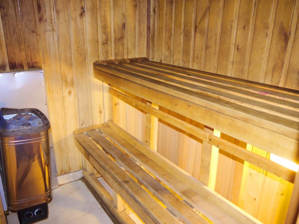 Коттедж 6-ти местный с сауной