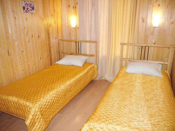 Коттедж 6-ти местный с камином и сауной