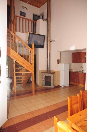 Коттедж 6-ти местный с камином и сауной