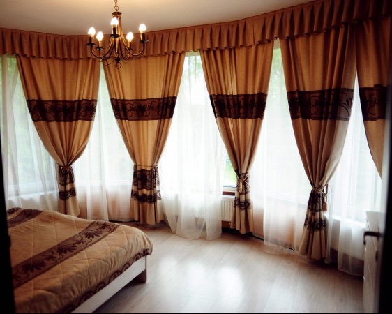 Коттедж 14-ти местный с сауной