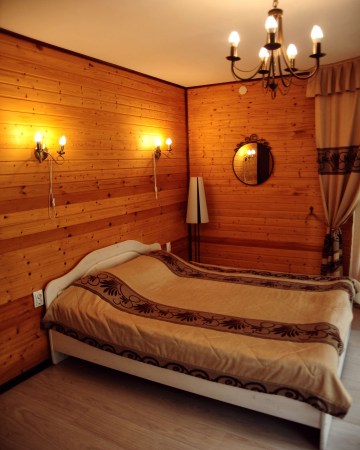 Коттедж 14-ти местный с сауной