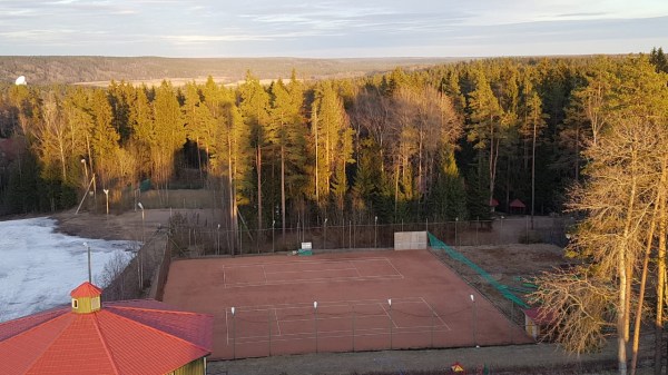 спортивная площадка