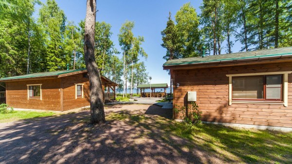 Коттеджи "Ладожский" №1 и №2