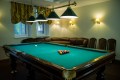 Бар с бильярдной комнатой